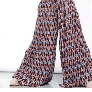 NWT - WILD FANG Empower Plisse Pull On Printed Wide Leg Pants Size Medium